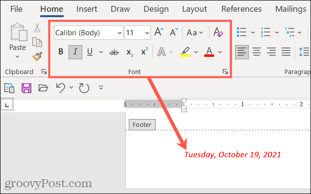 Slik setter du inn tilpassede topp- og bunntekster i Microsoft Word