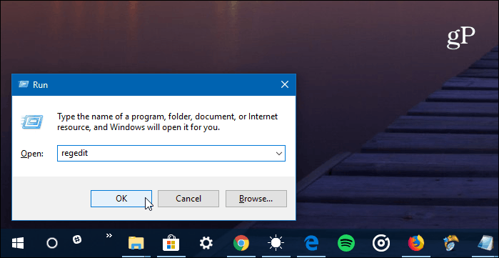 Slik sletter, sletter eller deaktiverer du søkehistorikk for Windows 10 File Explorer