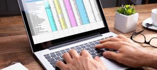 Slik sletter du tomme celler i en Microsoft Excel