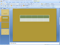 Kā pievienot apmales PowerPoint 2007 slaidu tabulām