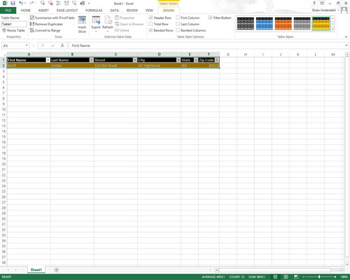 Excel 2013: datu saraksta izveide