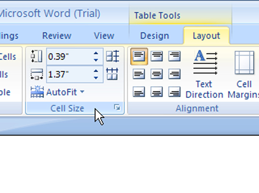 Slik justerer du kolonne- og radstørrelse i en Word 2007-tabell