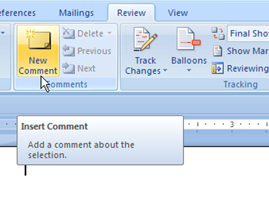 Hvordan legge til en kommentar i et Word 2007-dokument