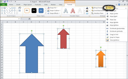 Kaip suderinti kelis grafinius objektus programoje „Excel 2010“.