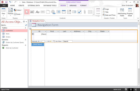 Как да създадете формуляр за навигация в Access 2013
